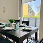Modern Danube Apartment With Balcony & Free Parking