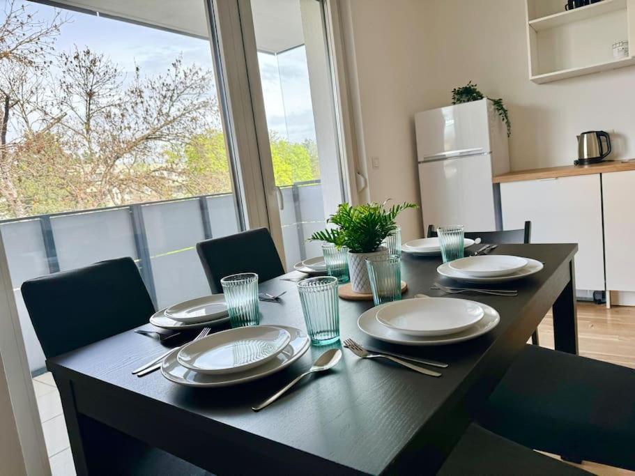 Modern Danube With Balcony & Free Parking